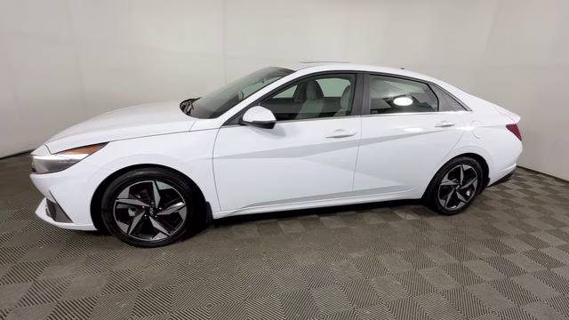 2023 Ceramic White Hyundai Elantra Hybrid Limited FWD Sedan