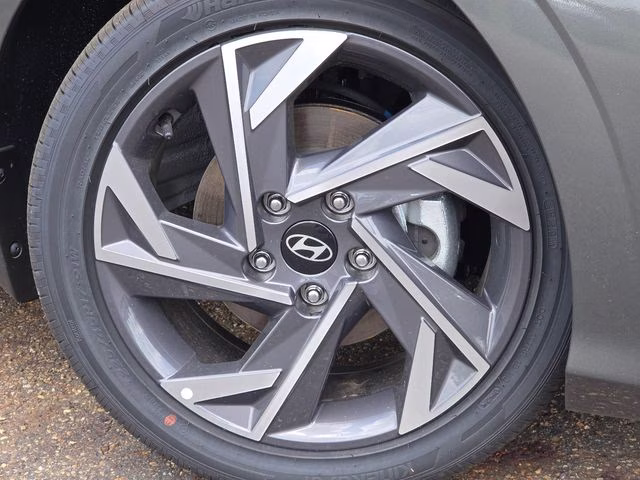 2026 Amazon Gray Hyundai Elantra Limited FWD Sedan