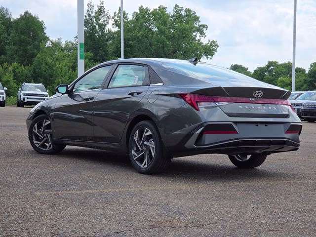 2026 Amazon Gray Hyundai Elantra Limited FWD Sedan