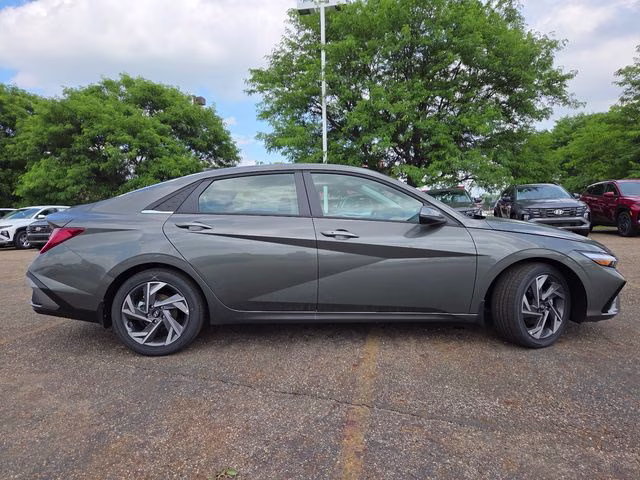 2026 Amazon Gray Hyundai Elantra Limited FWD Sedan