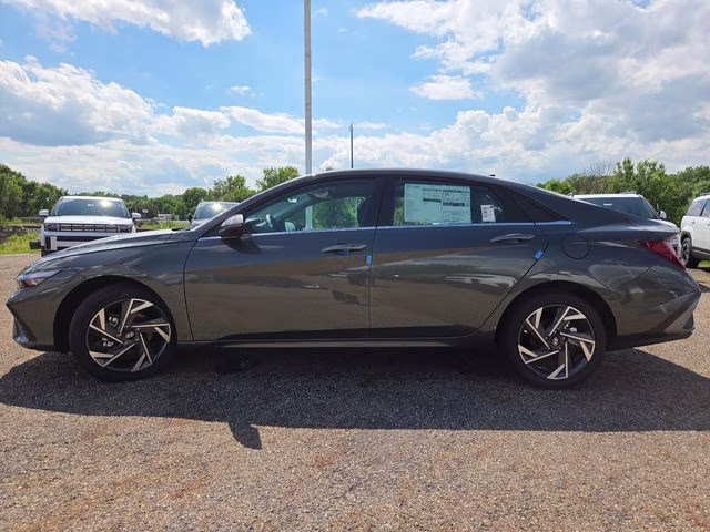 2026 Amazon Gray Hyundai Elantra Limited FWD Sedan