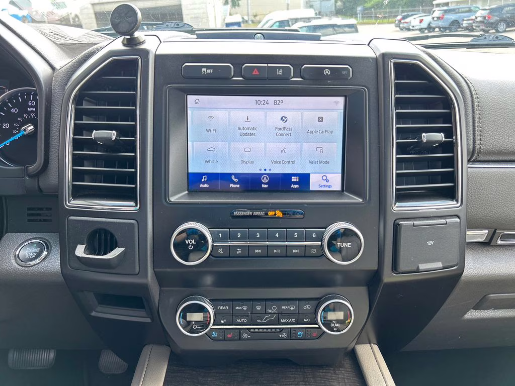 2021 Iconic Silver Metallic Ford Expedition Limited RWD SUV