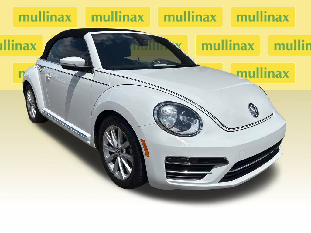 2019 Pure White/Black Roof Volkswagen Beetle Convertible 2.0T SE FWD Convertible