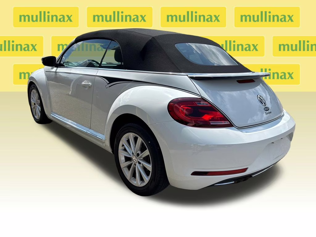 2019 Pure White/Black Roof Volkswagen Beetle Convertible 2.0T SE FWD Convertible