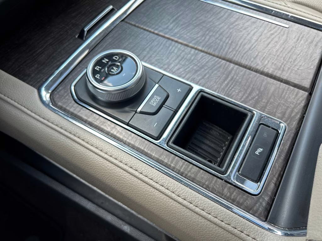 2021 Iconic Silver Metallic Ford Expedition Limited RWD SUV