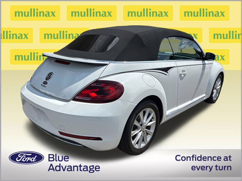 2019 Pure White/Black Roof Volkswagen Beetle Convertible 2.0T SE FWD Convertible