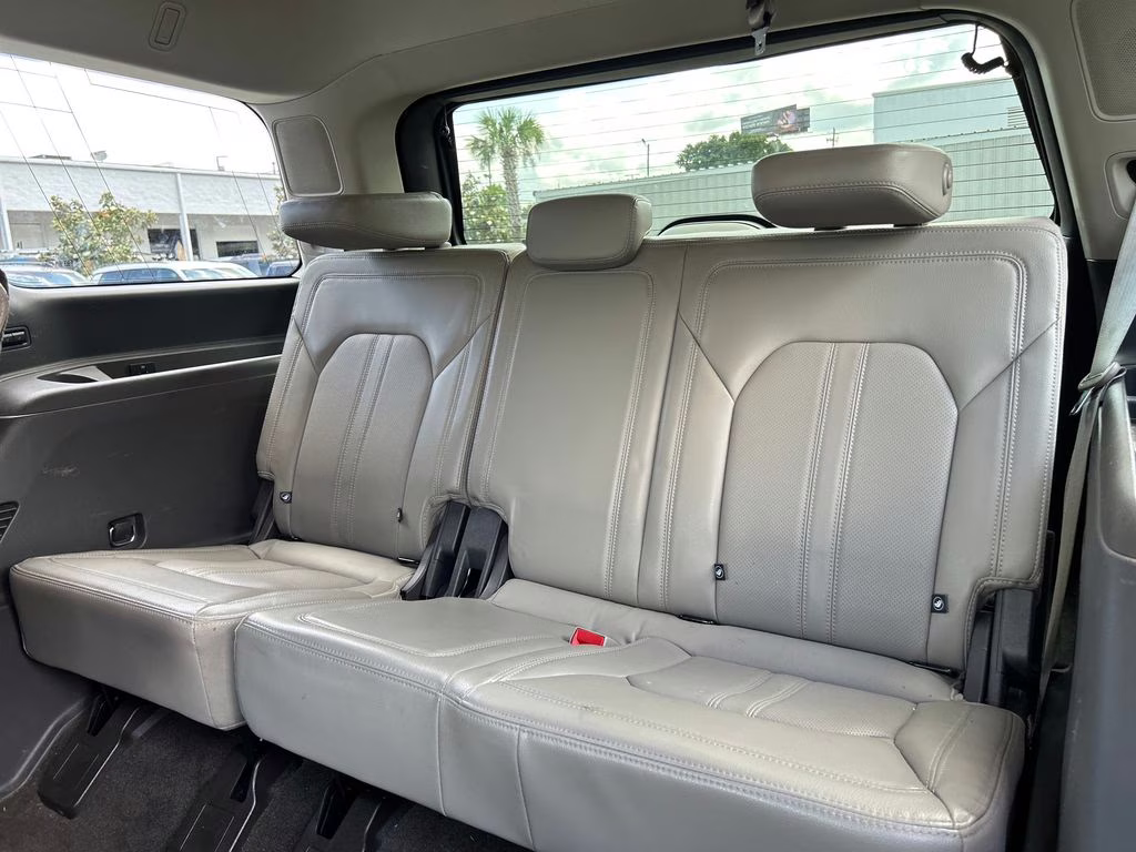 2021 Iconic Silver Metallic Ford Expedition Limited RWD SUV