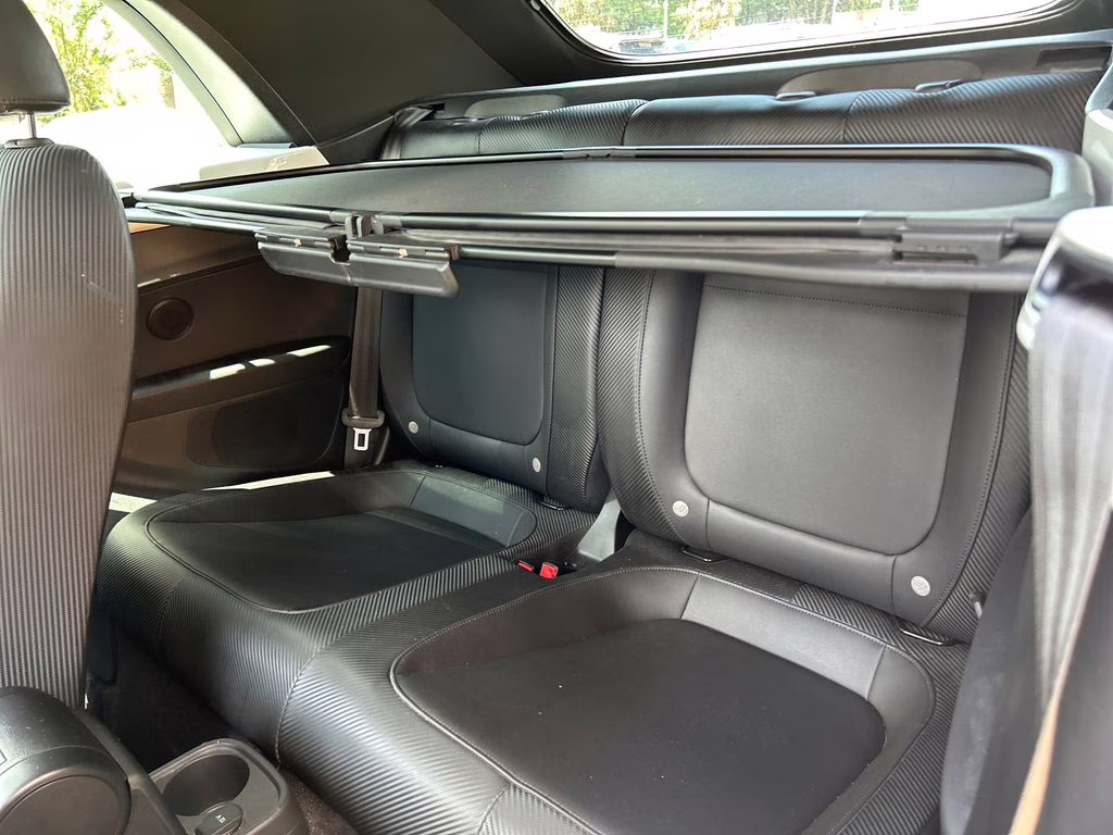 2019 Pure White/Black Roof Volkswagen Beetle Convertible 2.0T SE FWD Convertible