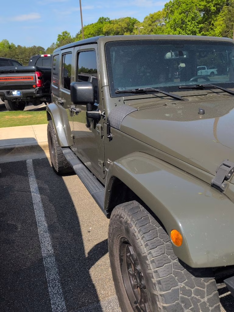 2016 Tank Clearcoat Jeep Wrangler Unlimited Sahara 4X4 SUV