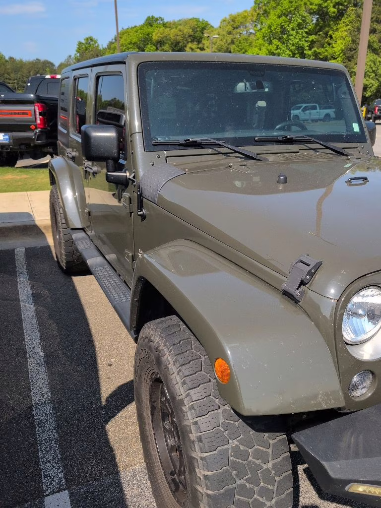 2016 Tank Clearcoat Jeep Wrangler Unlimited Sahara 4X4 SUV