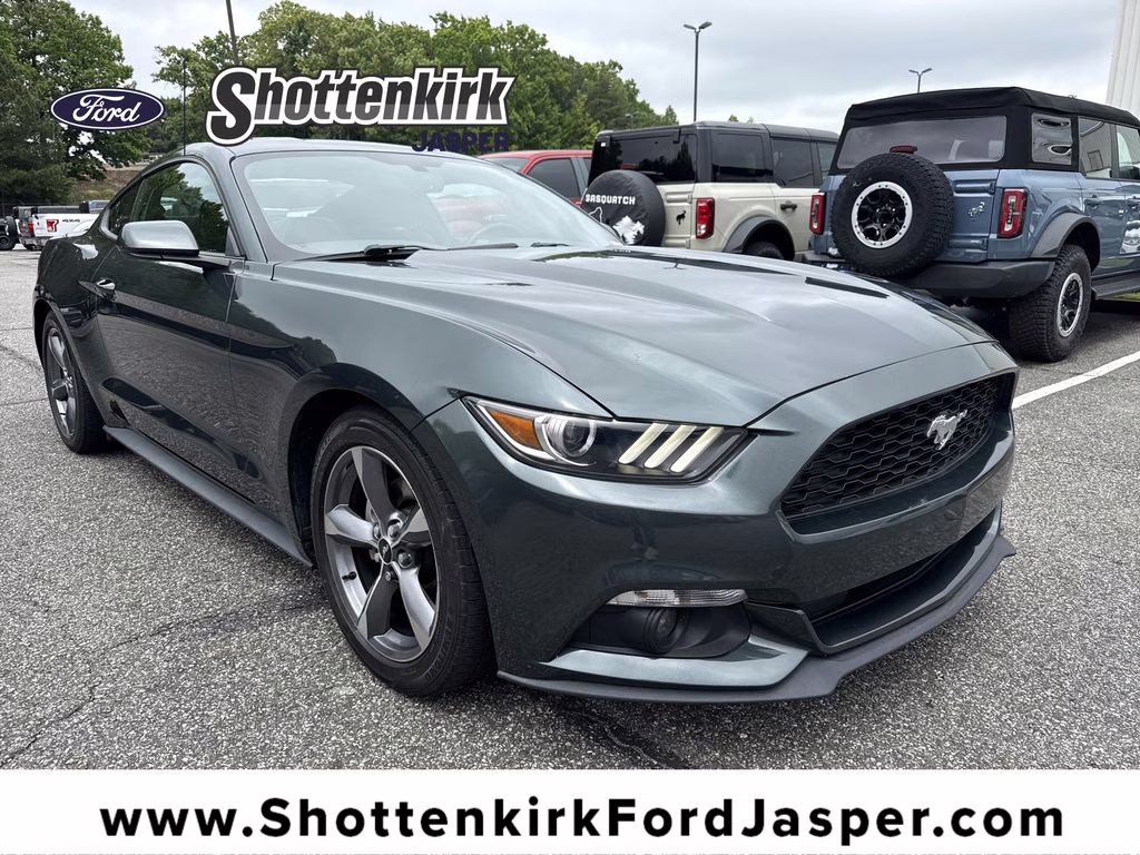 2016 Ford Mustang V6