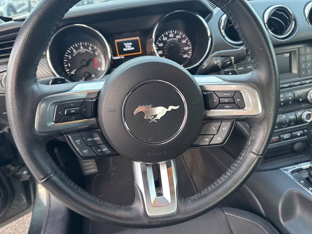 2016 Guard Metallic Ford Mustang V6 RWD Coupe