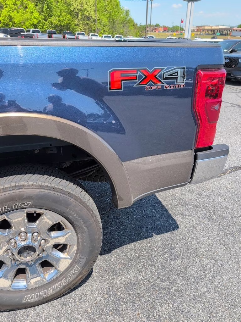 2017 Blue Jeans Metallic Ford Super Duty F-250 SRW Lariat 4X4 Truck