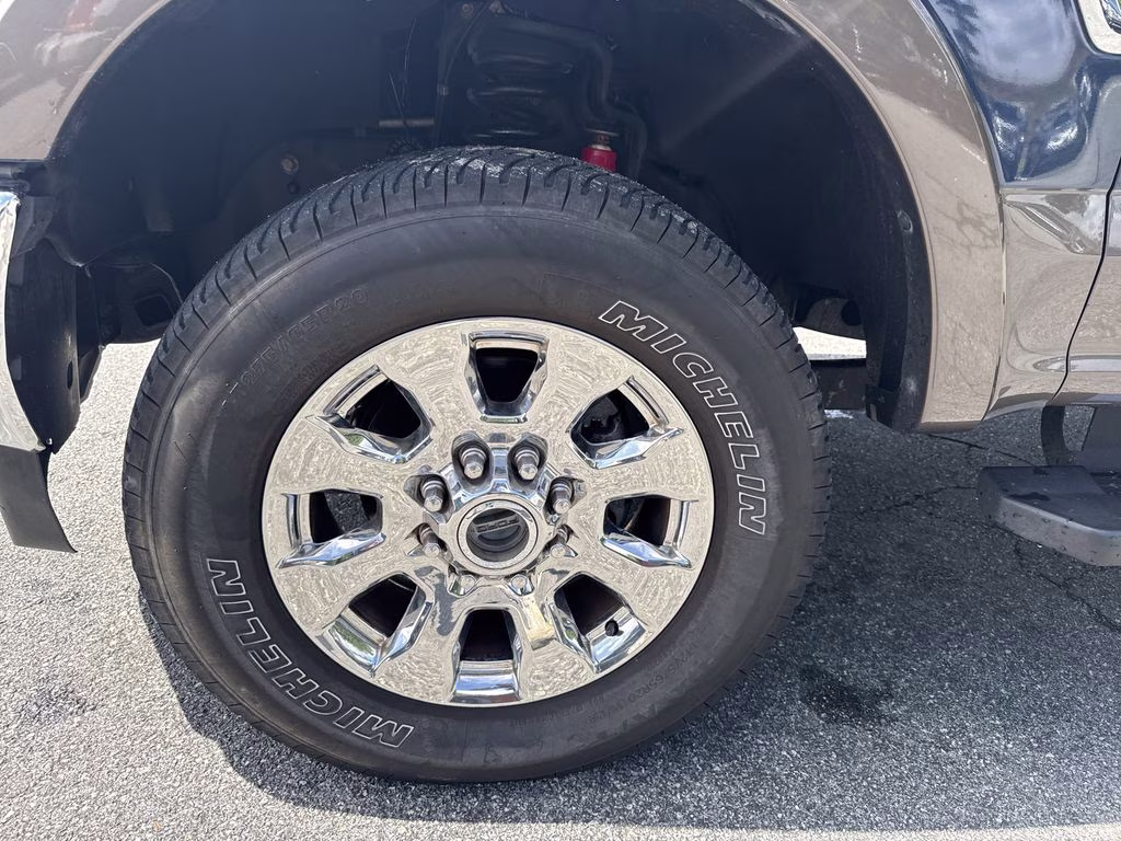 2017 Blue Jeans Metallic Ford Super Duty F-250 SRW Lariat 4X4 Truck