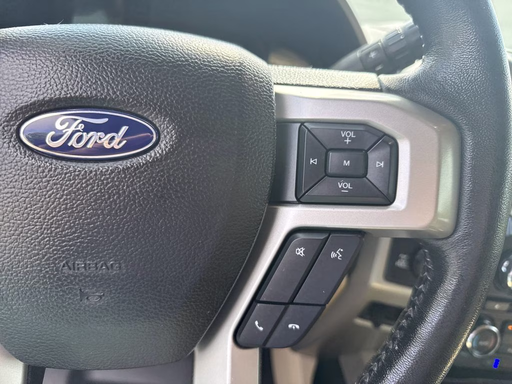 2017 Blue Jeans Metallic Ford Super Duty F-250 SRW Lariat 4X4 Truck