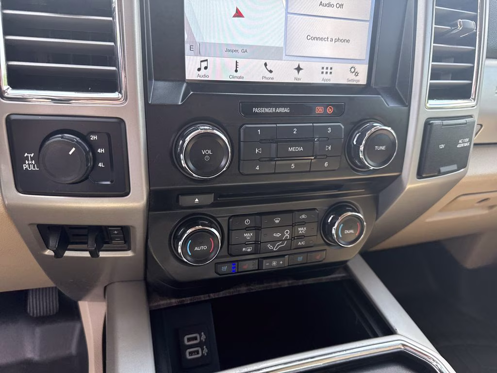 2017 Blue Jeans Metallic Ford Super Duty F-250 SRW Lariat 4X4 Truck