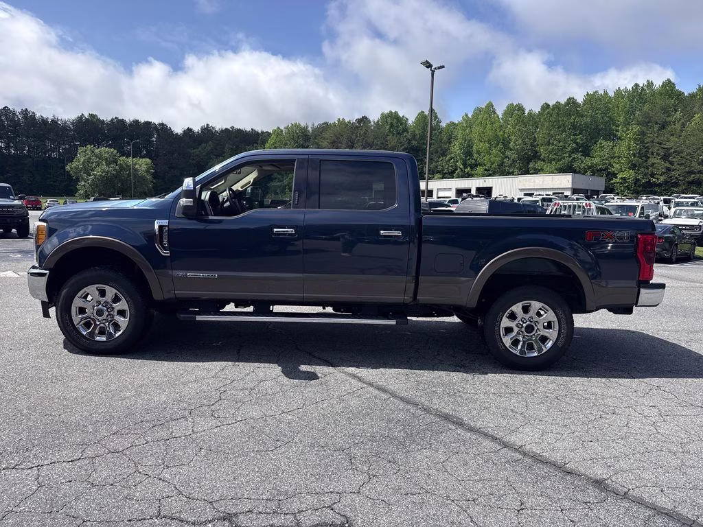 2017 Blue Jeans Metallic Ford Super Duty F-250 SRW Lariat 4X4 Truck