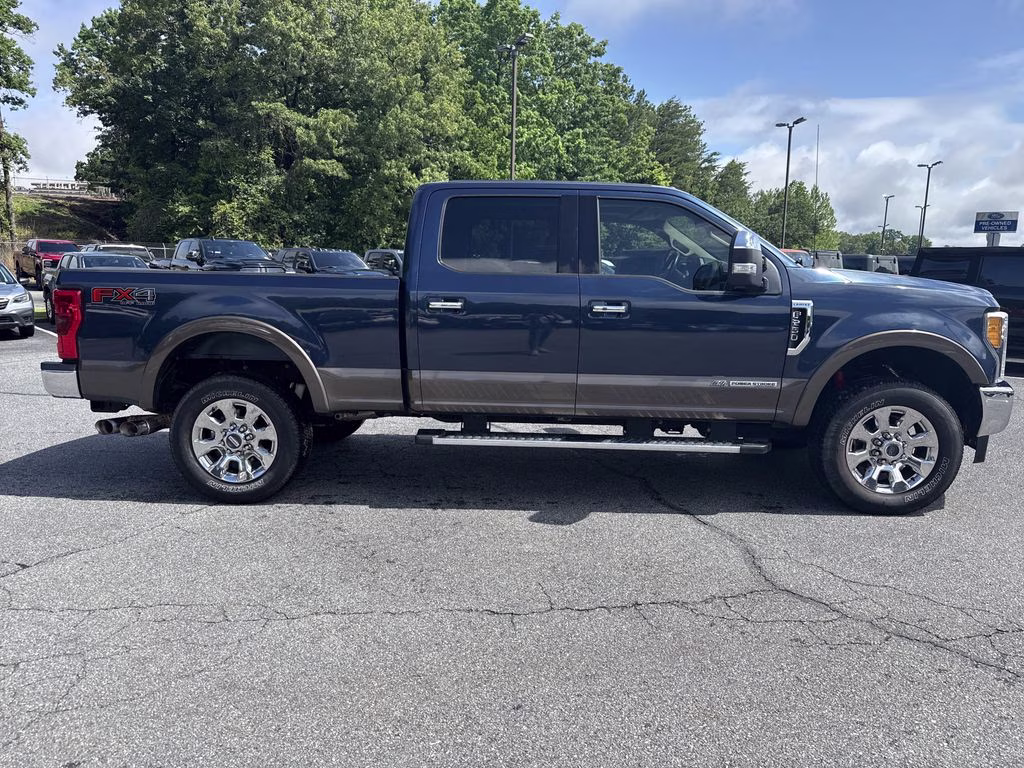 2017 Blue Jeans Metallic Ford Super Duty F-250 SRW Lariat 4X4 Truck
