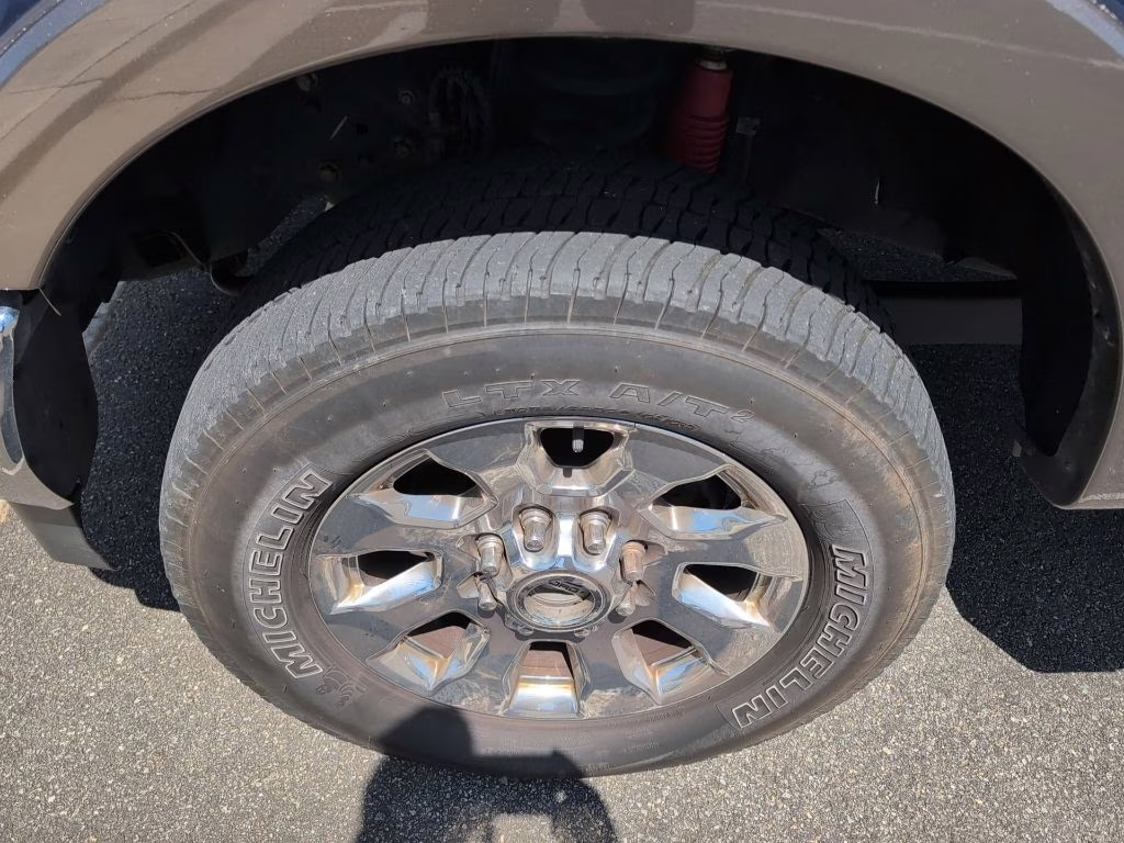 2017 Blue Jeans Metallic Ford Super Duty F-250 SRW Lariat 4X4 Truck