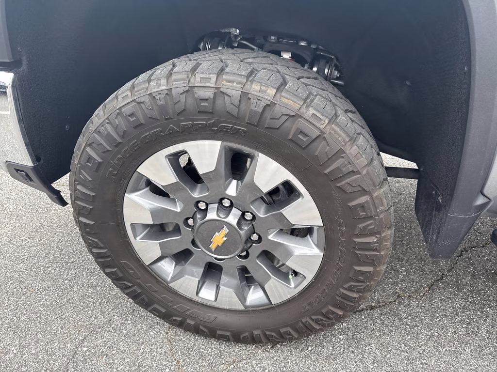 2024 Sterling Gray Metallic Chevrolet Silverado 2500HD LT 4X4 Truck
