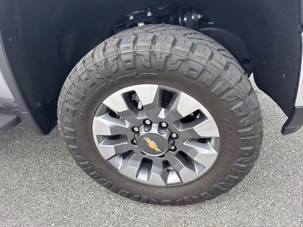 2024 Sterling Gray Metallic Chevrolet Silverado 2500HD LT 4X4 Truck