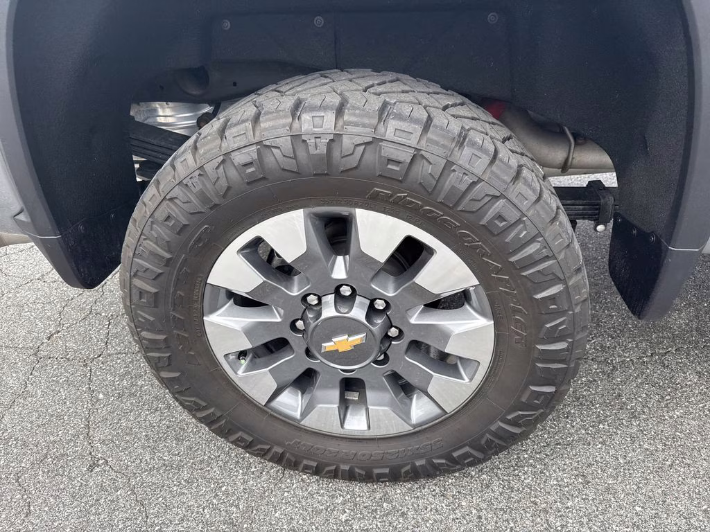 2024 Sterling Gray Metallic Chevrolet Silverado 2500HD LT 4X4 Truck