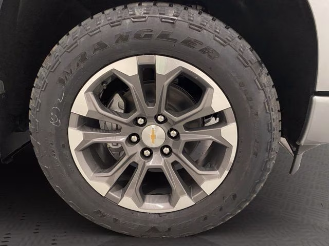 2026 Sterling Gray Metallic Chevrolet Silverado 1500 High Country 4X4 Truck