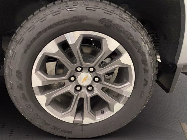 2026 Sterling Gray Metallic Chevrolet Silverado 1500 High Country 4X4 Truck