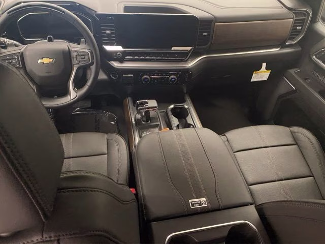 2026 Sterling Gray Metallic Chevrolet Silverado 1500 High Country 4X4 Truck