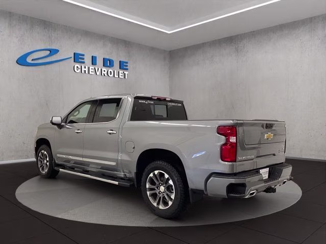 2026 Sterling Gray Metallic Chevrolet Silverado 1500 High Country 4X4 Truck