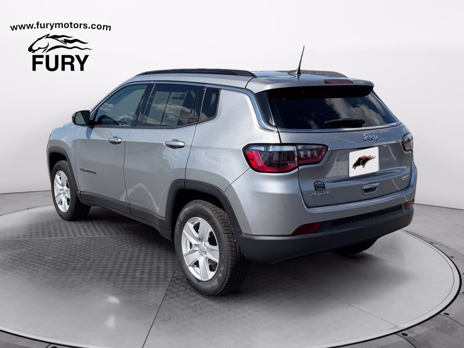 2022 Billet Silver Metallic Clearcoat Jeep Compass Latitude 4X4 SUV