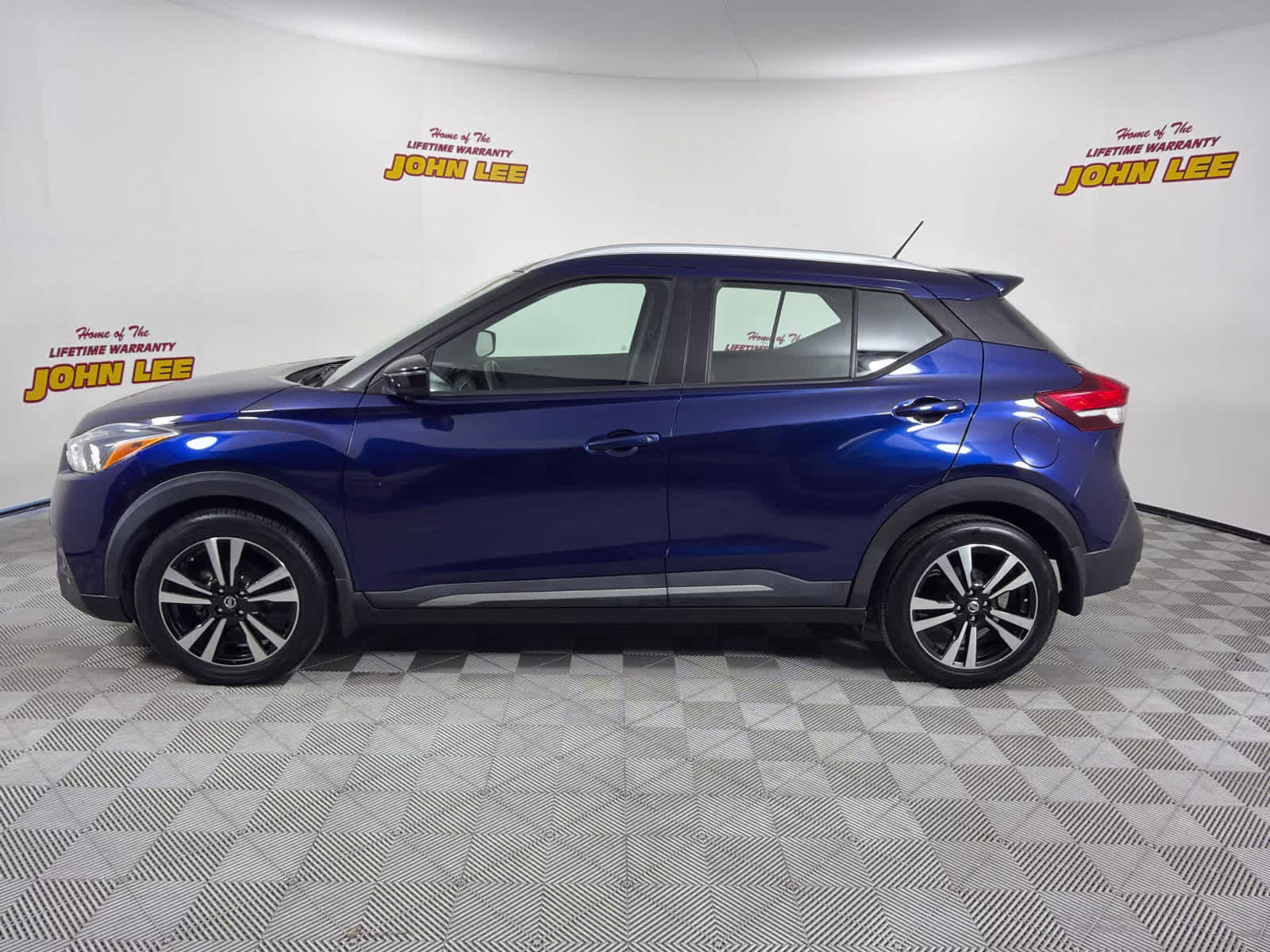 2019 Deep Blue Pearl Nissan Kicks SR FWD SUV