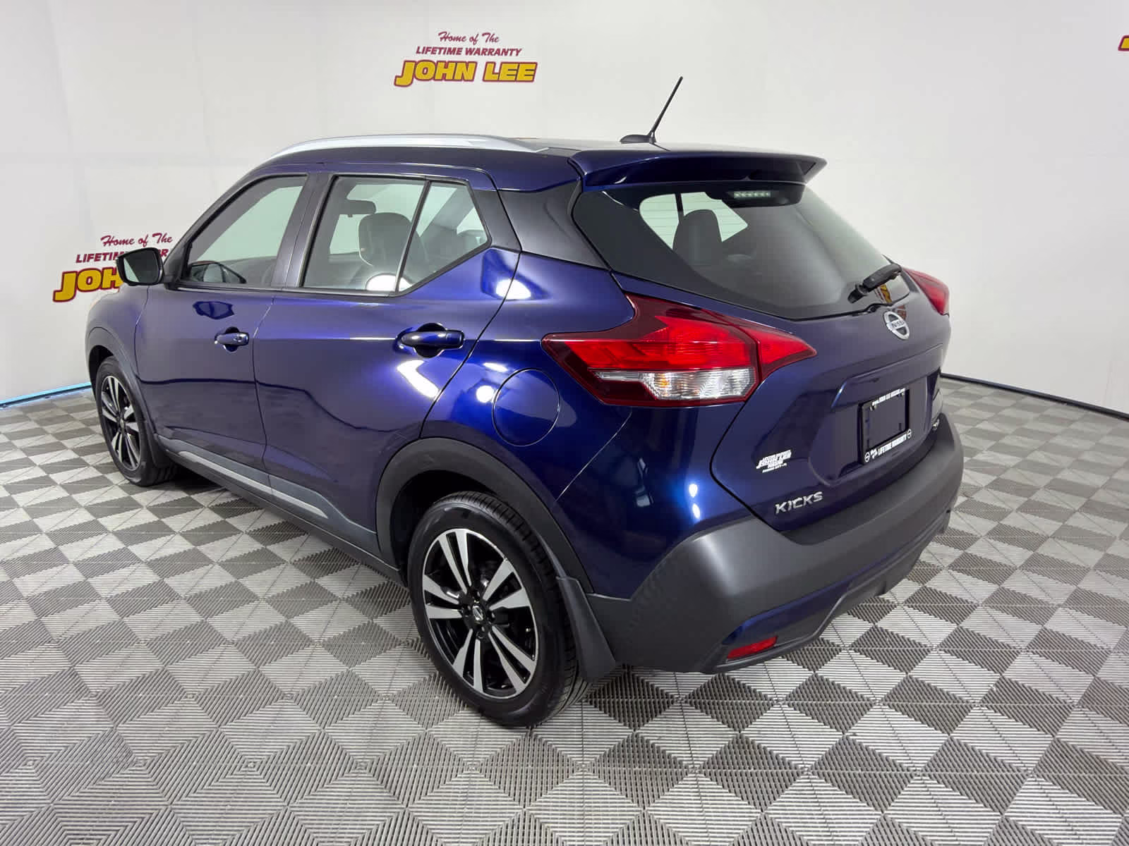2019 Deep Blue Pearl Nissan Kicks SR FWD SUV