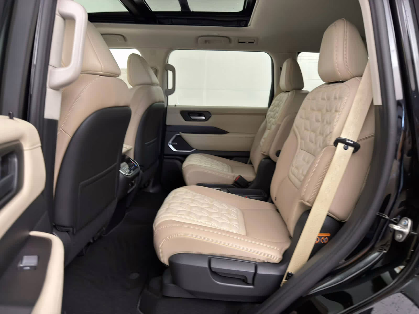 2026 Super Black Nissan Armada Platinum Reserve 4X4 SUV