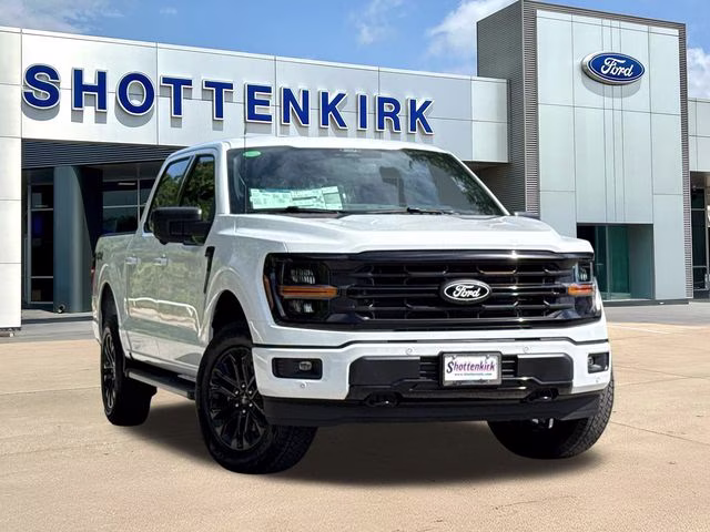 2026 Oxford White Ford F-150 XLT 4X4 Truck