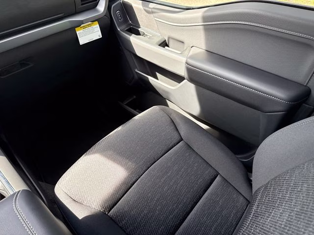 2026 Oxford White Ford F-150 XLT 4X4 Truck
