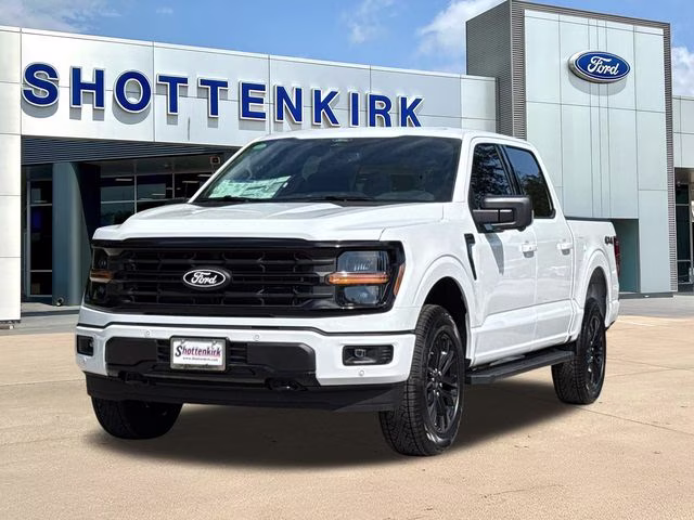 2026 Oxford White Ford F-150 XLT 4X4 Truck