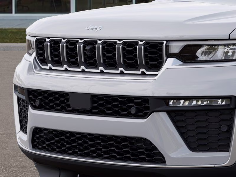 2026 Bright White Clearcoat Jeep Grand Cherokee Limited 4X4 SUV