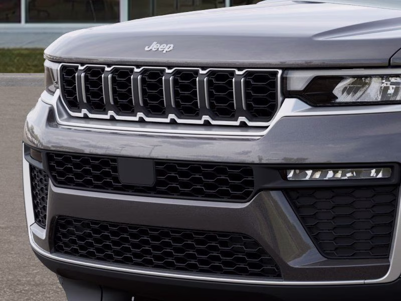2026 Baltic Gray Metallic Clearcoat Jeep Grand Cherokee Limited 4X4 SUV