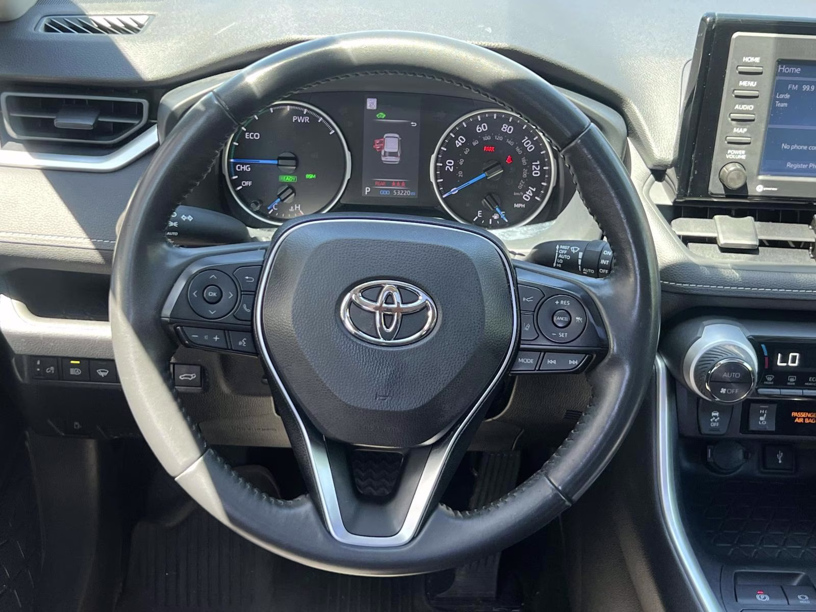 2022 Silver Toyota RAV4 XLE AWD SUV