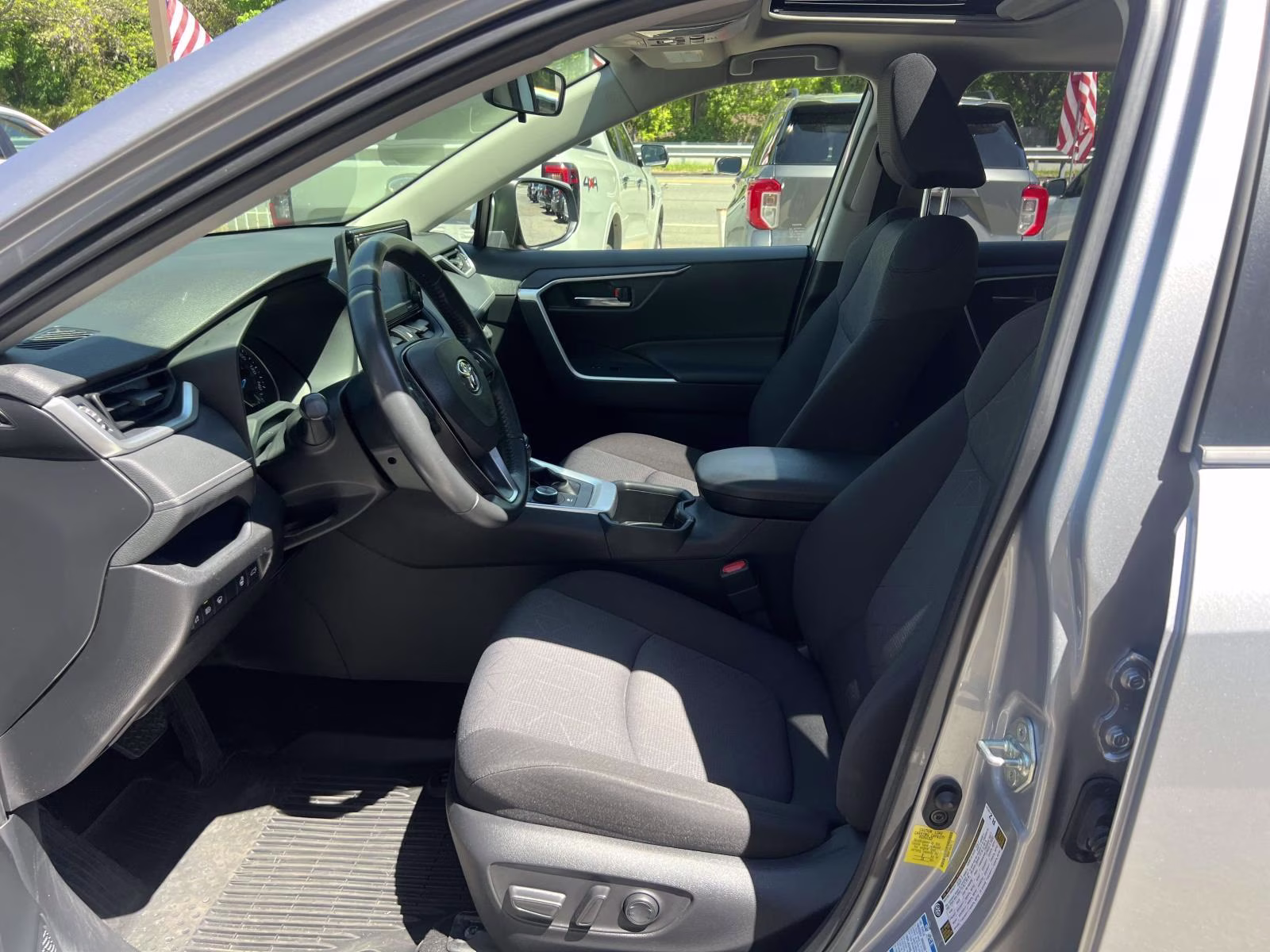 2022 Silver Toyota RAV4 XLE AWD SUV