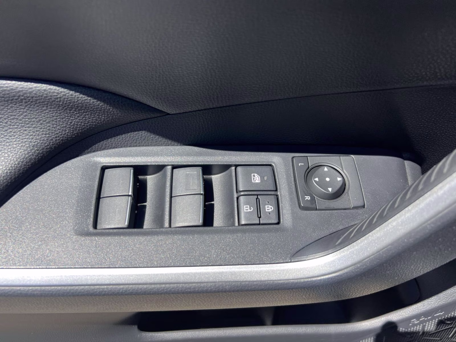 2022 Silver Toyota RAV4 XLE AWD SUV