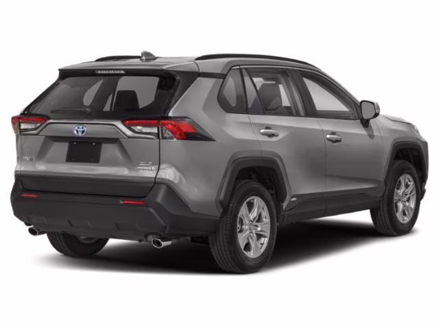 2022 Silver Toyota RAV4 XLE AWD SUV