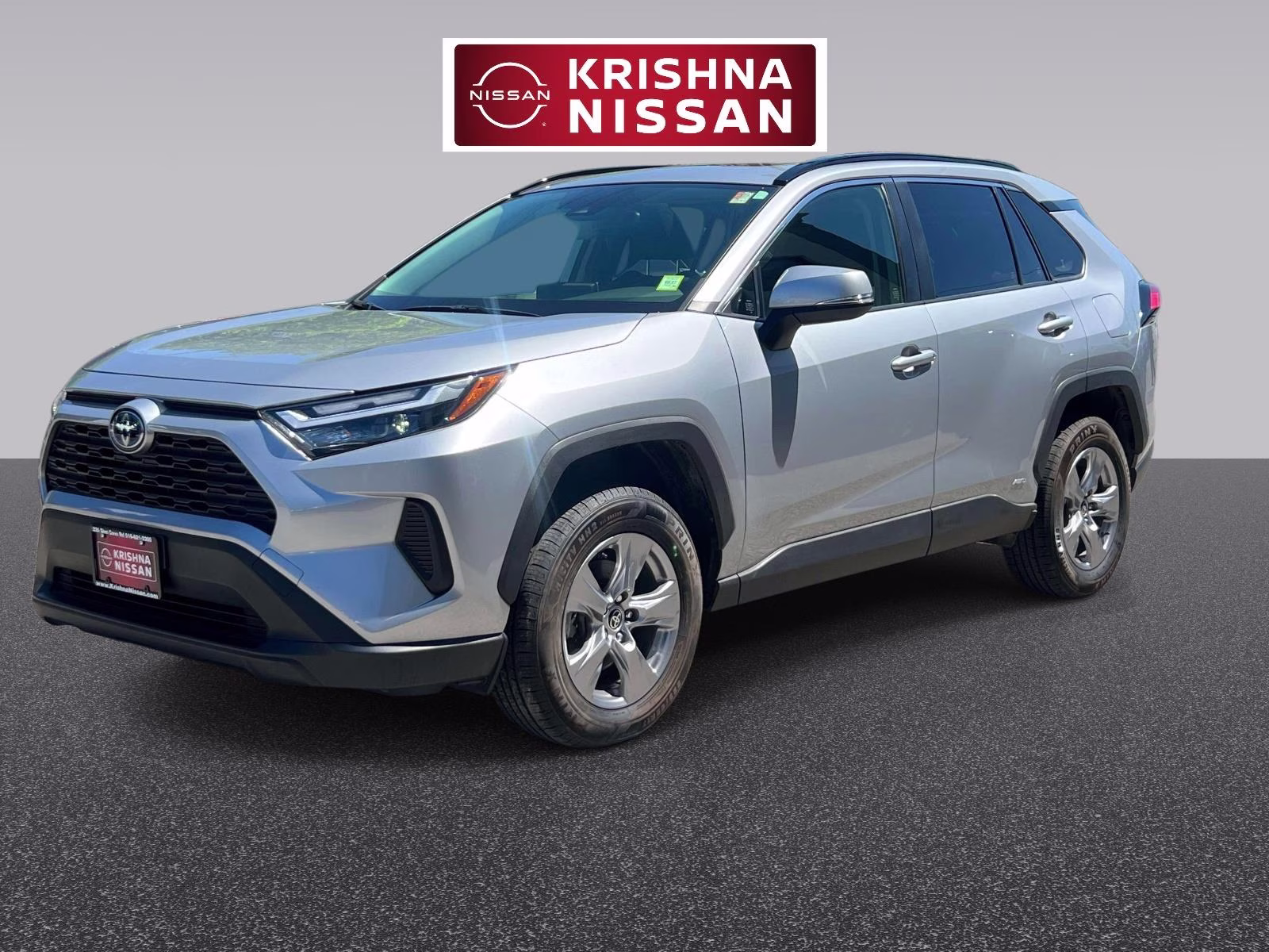 2022 Silver Toyota RAV4 XLE AWD SUV