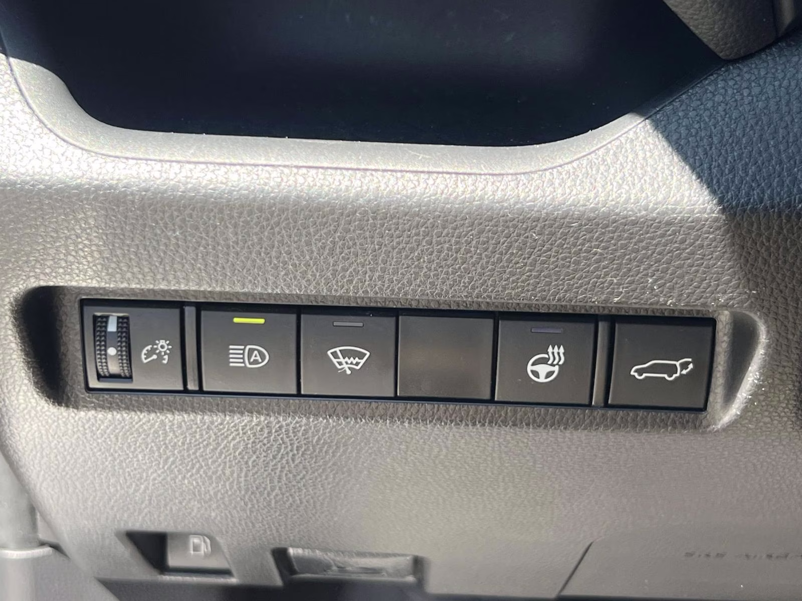 2022 Silver Toyota RAV4 XLE AWD SUV