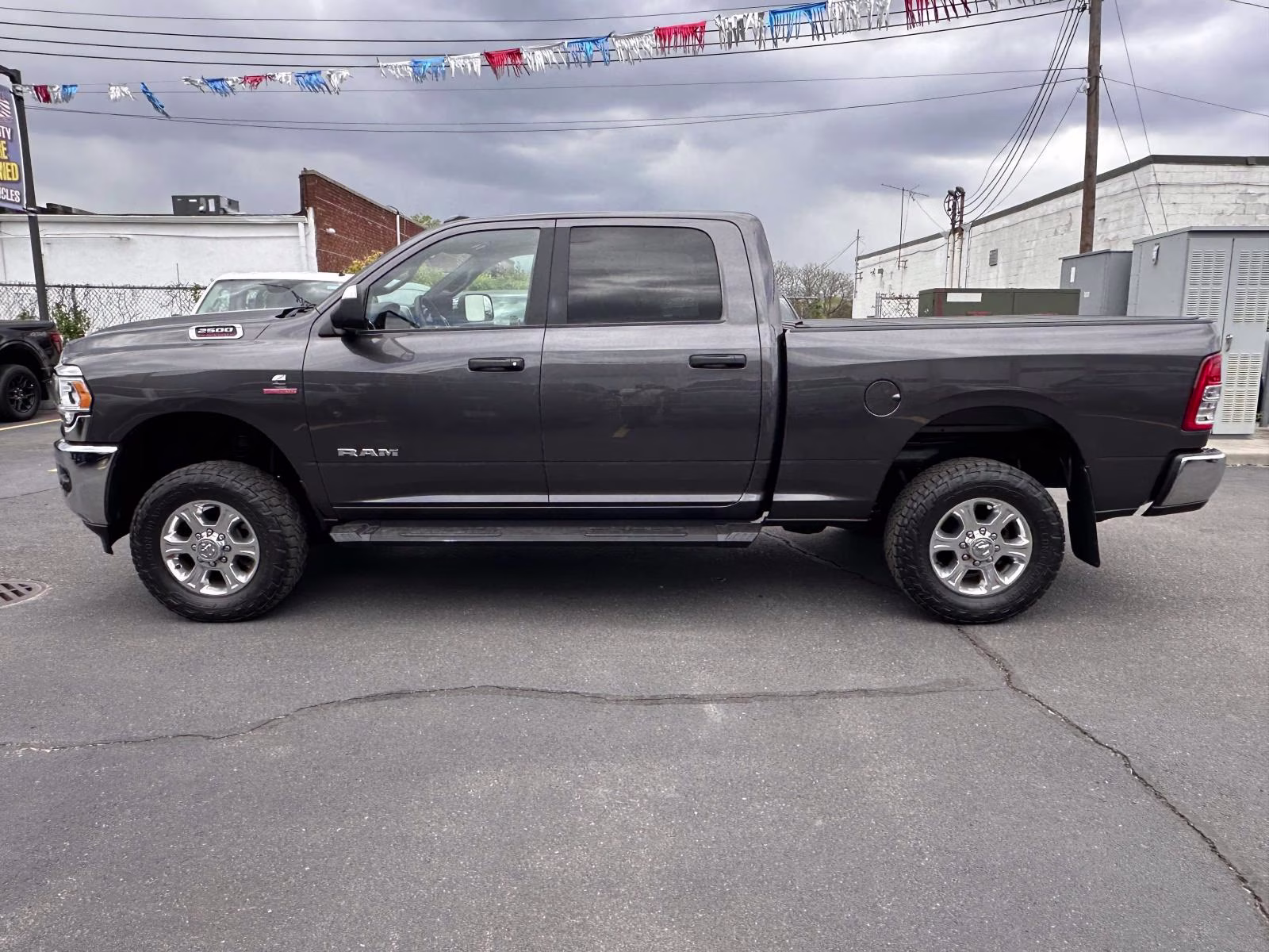 2022 Granite Crystal Metallic Clearcoat Ram 2500 Big Horn 4x4 Crew Cab 6'4 Box 4X4 Truck