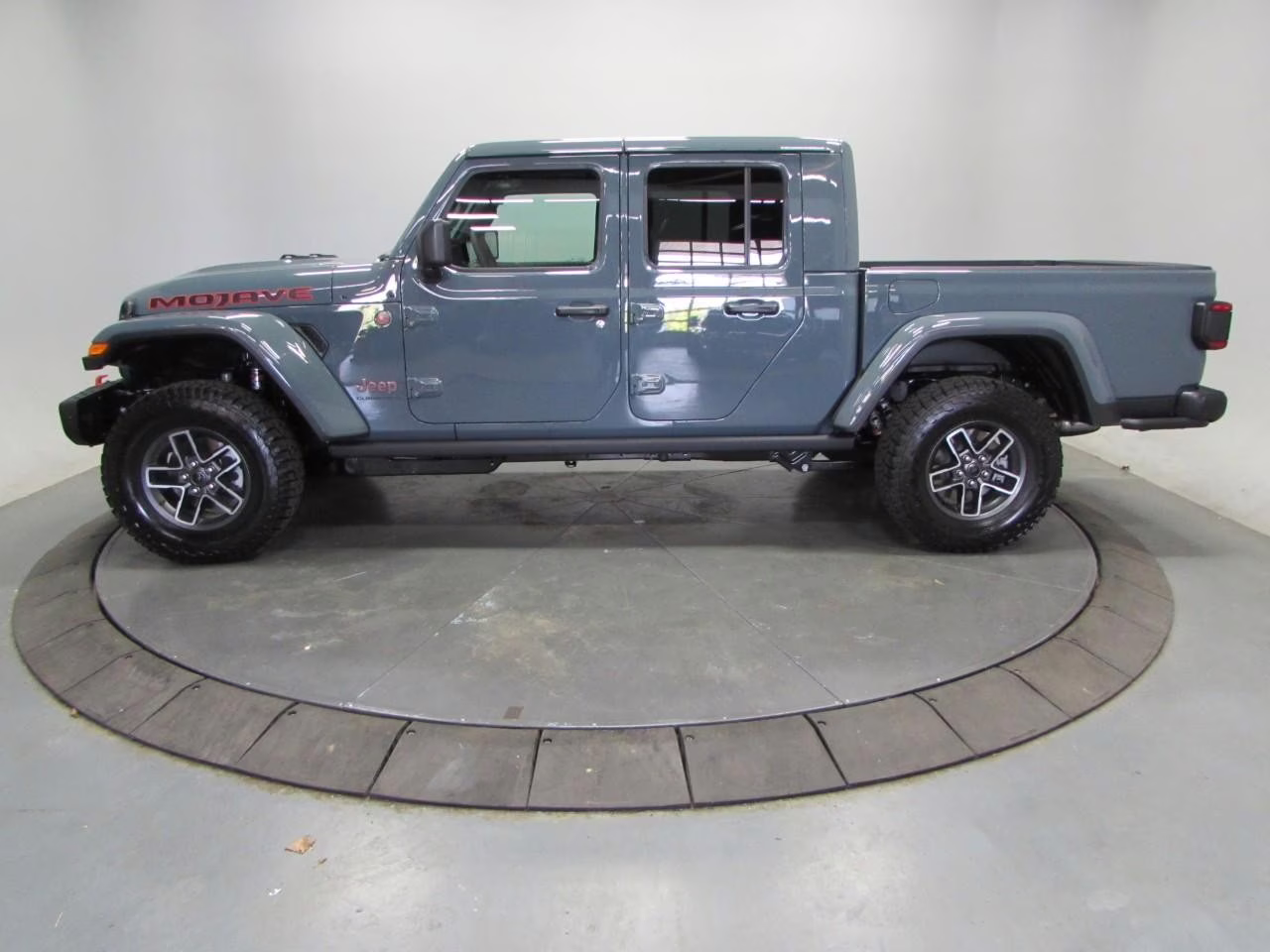 2026 Anvil Clearcoat Jeep Gladiator Mojave X 4X4 Truck