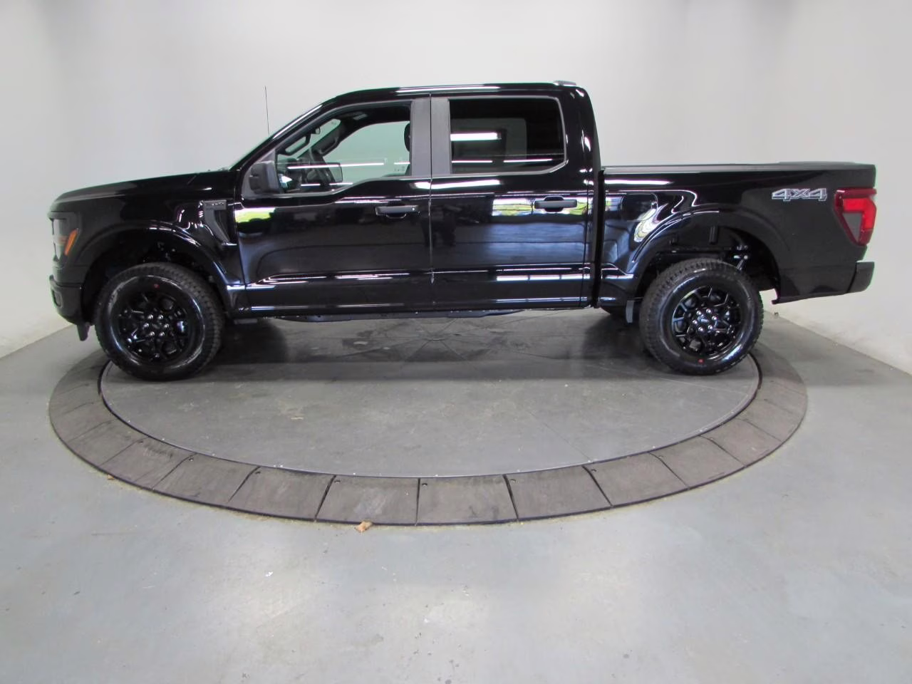 2026 Agate Black Metallic Ford F-150 STX 4X4 Truck