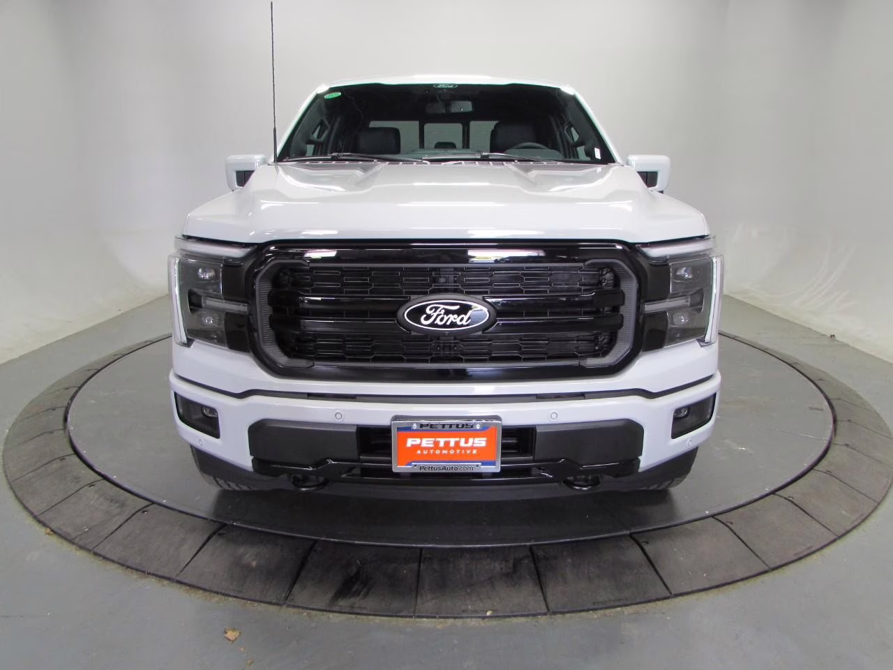 2026 Avalanche Ford F-150 Lariat 4X4 Truck