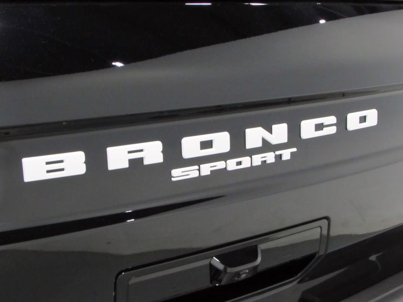 2026 Shadow Black Ford Bronco Sport Outer Banks 4X4 SUV